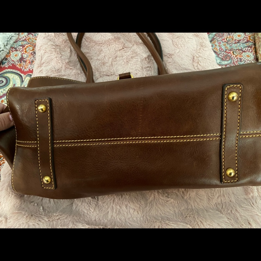 Dooney and Bourke Florentine Large Amelie Tote